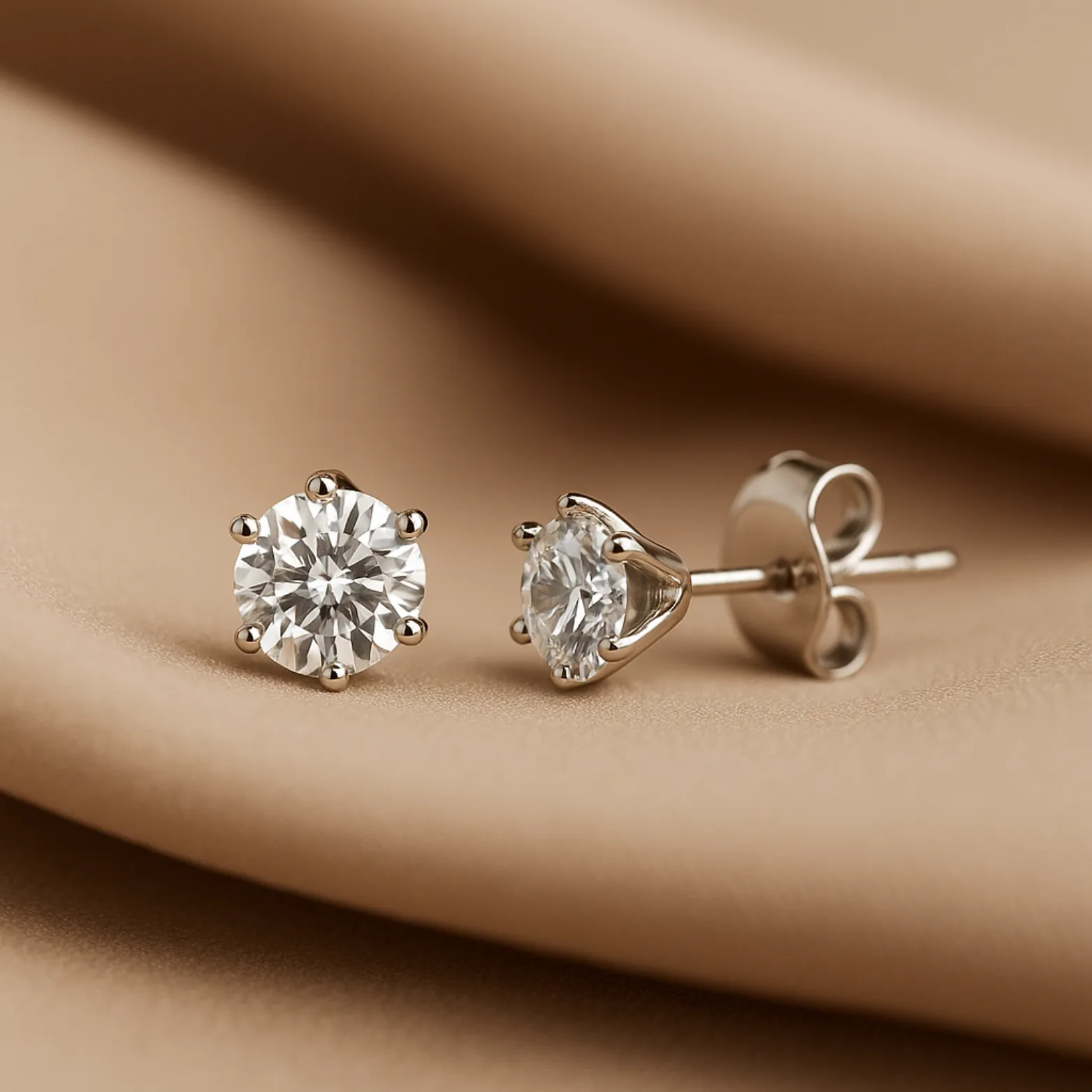 Classic Solitaire Studs