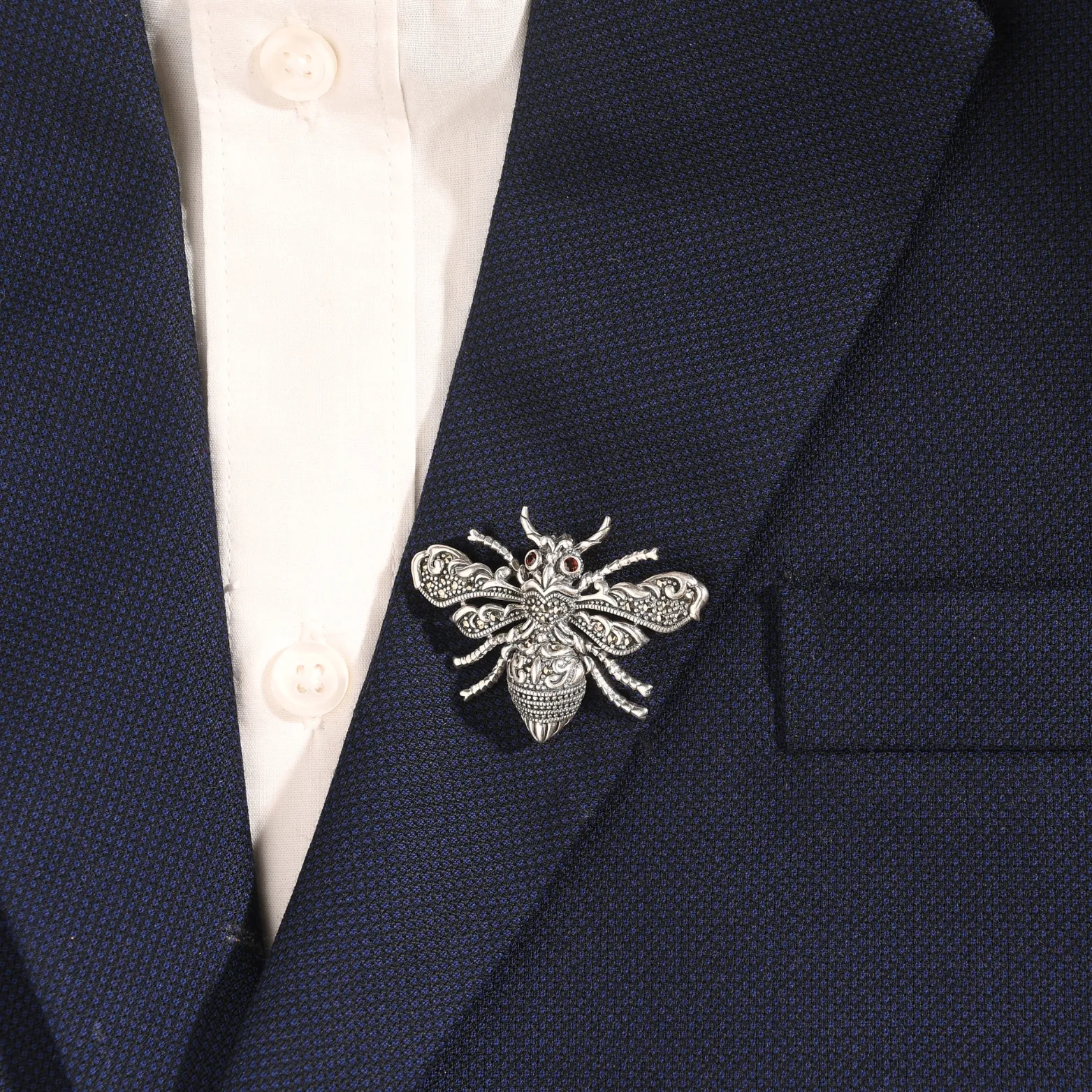 Vintage Sterling Silver Bee Brooch