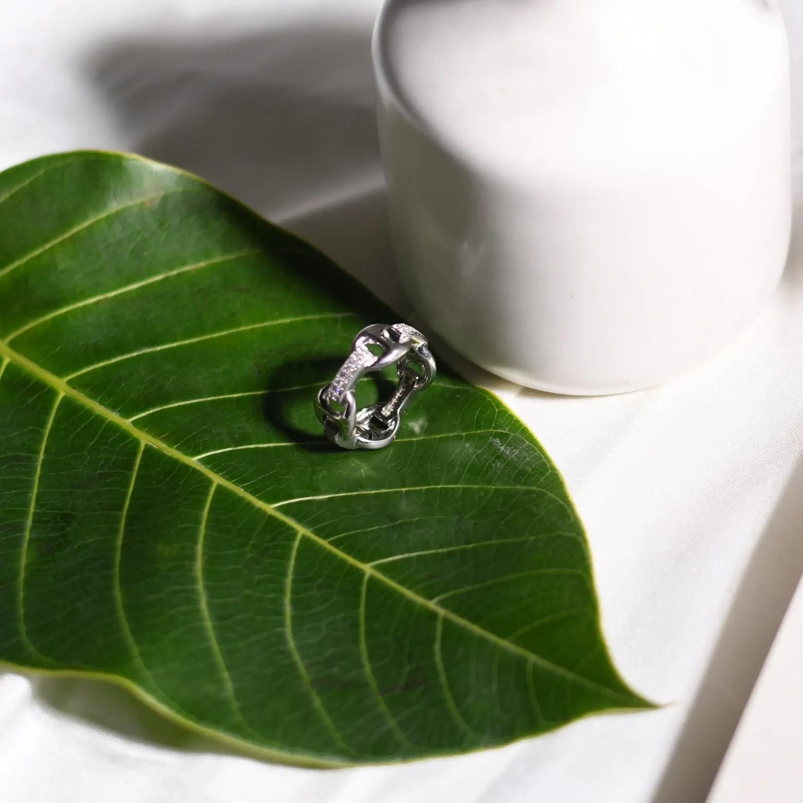 Sterling Link Luxe Band Ring