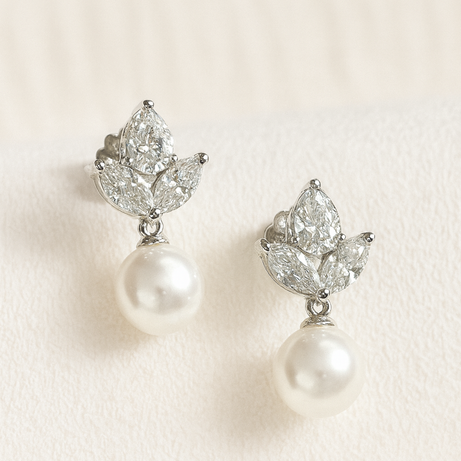 Pearl Elegance Silver Drop Earrings 